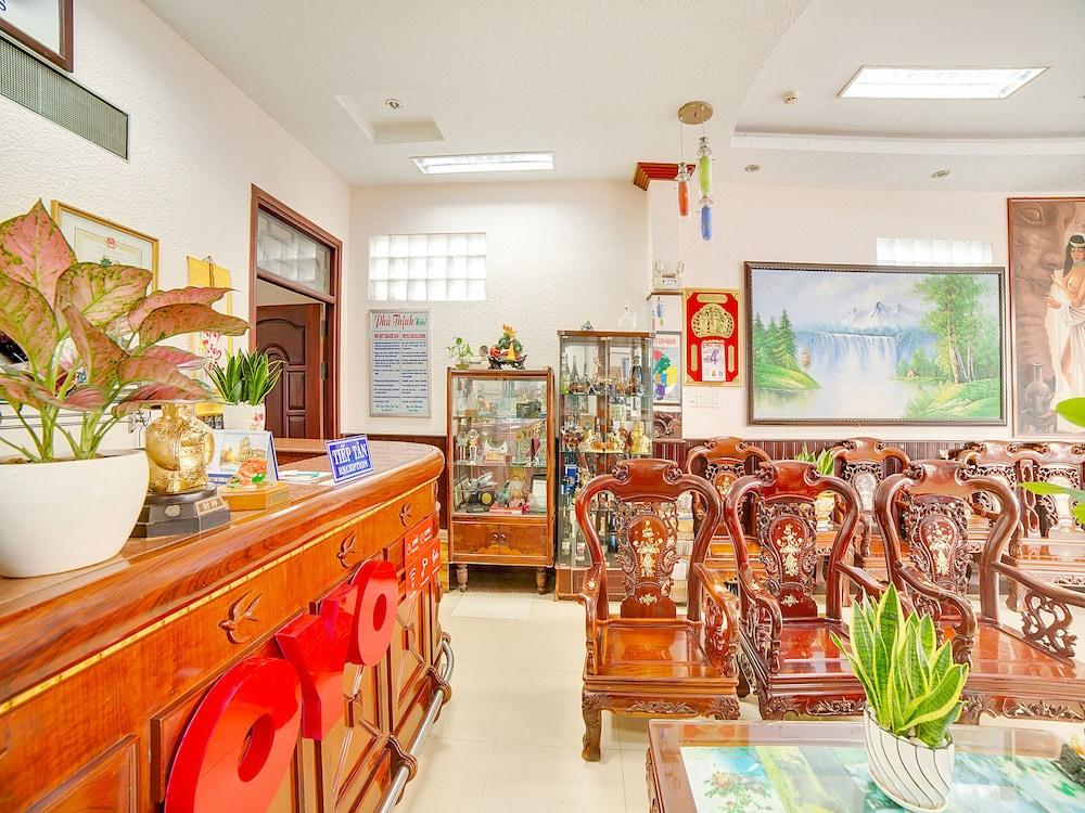 Oyo 563 Phu Thinh Hotel Nha Trang Exterior photo