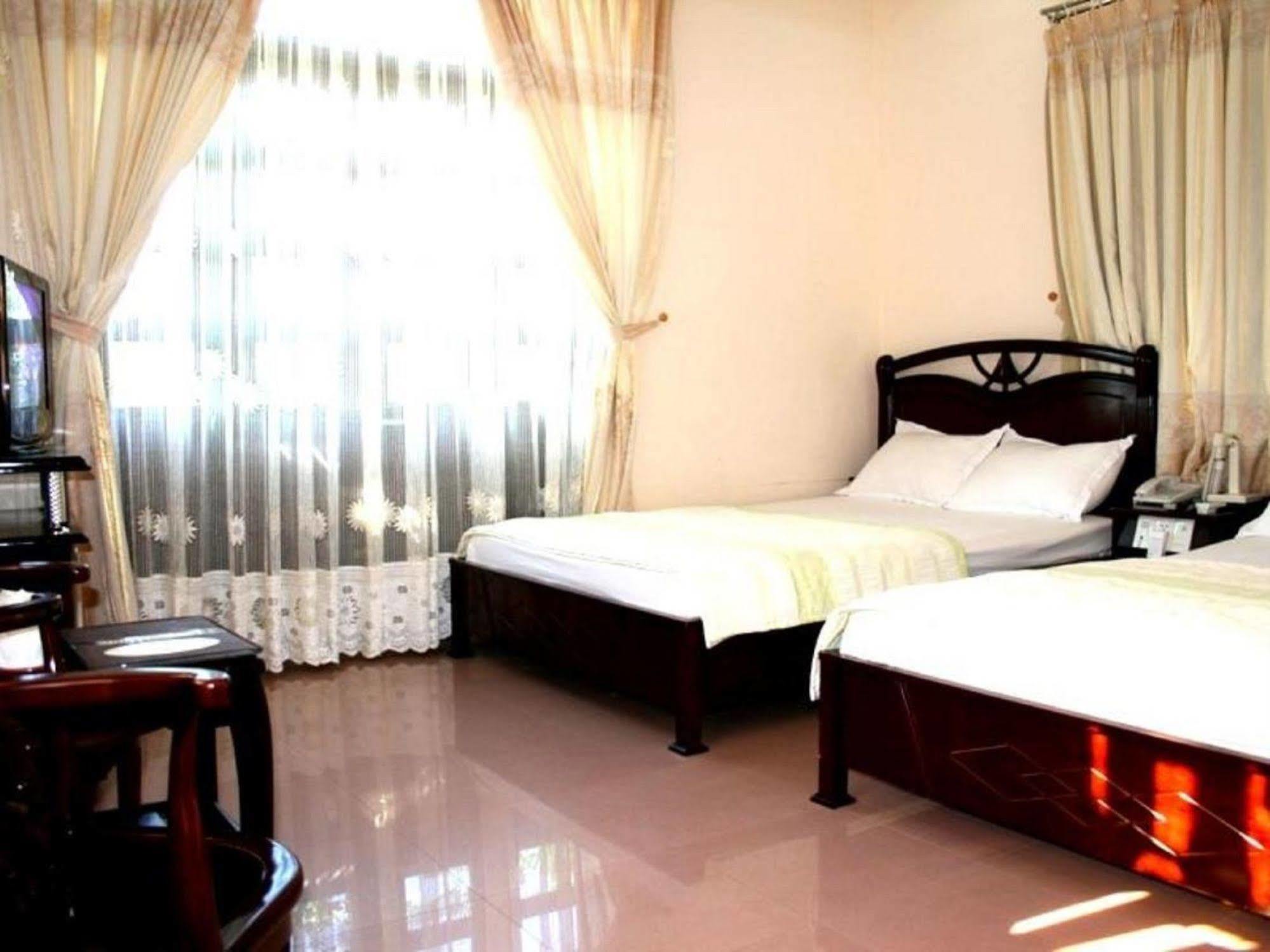 Oyo 563 Phu Thinh Hotel Nha Trang Exterior photo